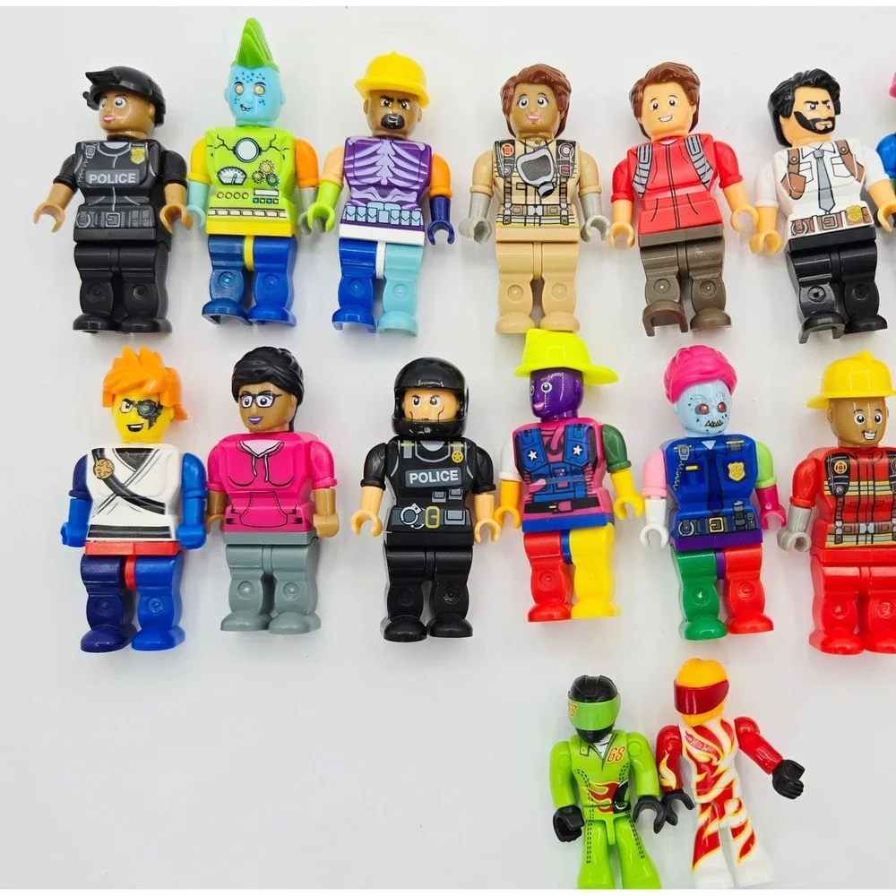 RMS International Building Block Minifigures Lot of 20 Police Fire Pirate Toy